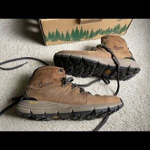 Danner Mountain 600 Boots, men’s size 10.5